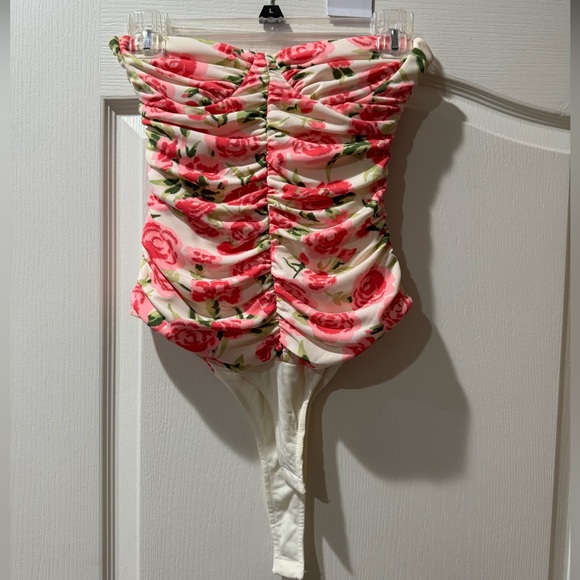 NEW WITH TAGS* Zara XS Ruched Draped Strapless Bodysuit White Pink Floral - Picture 3 of 9